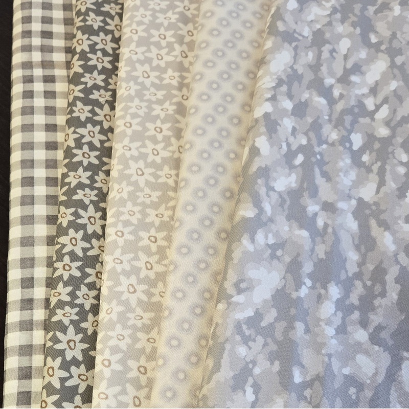 Matt's Mystery Bundles -  3.654 yards - Narcissus - Assorted Remnants