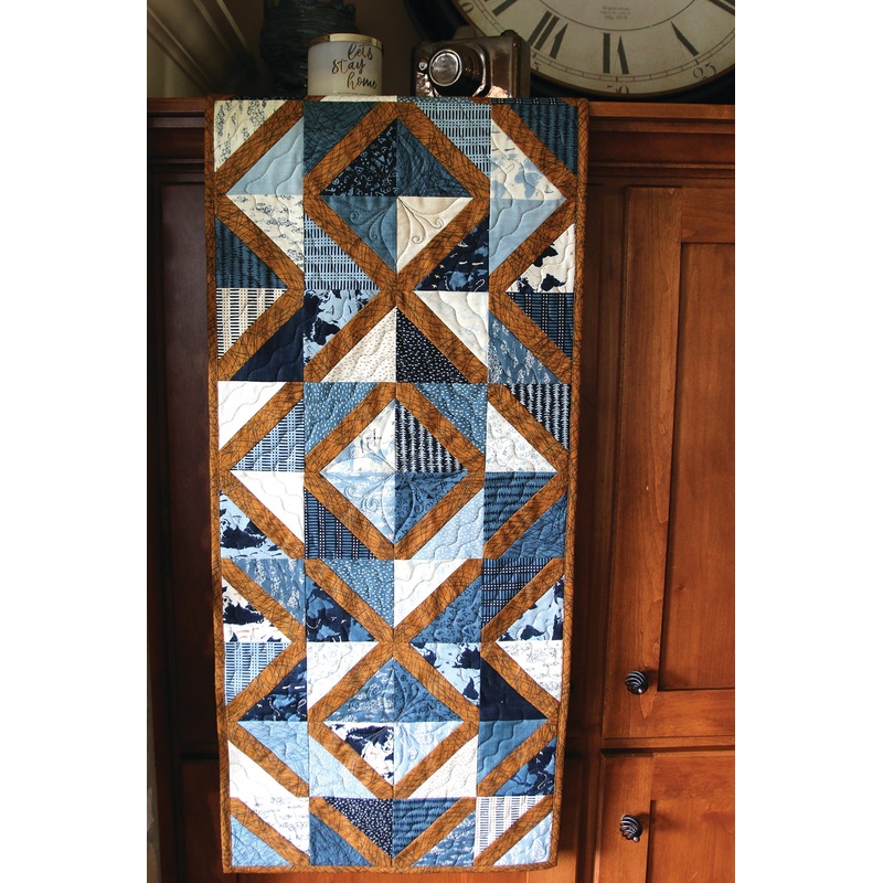 Clara - Table Runner pattern CLPGER009