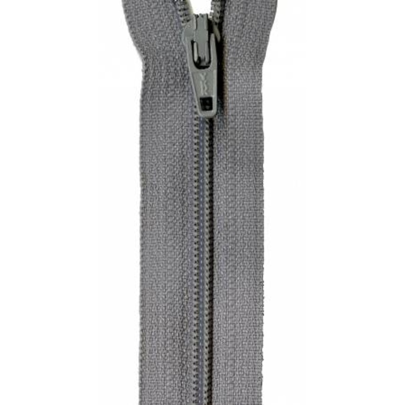 22in Zipper- Grey Kitty 708