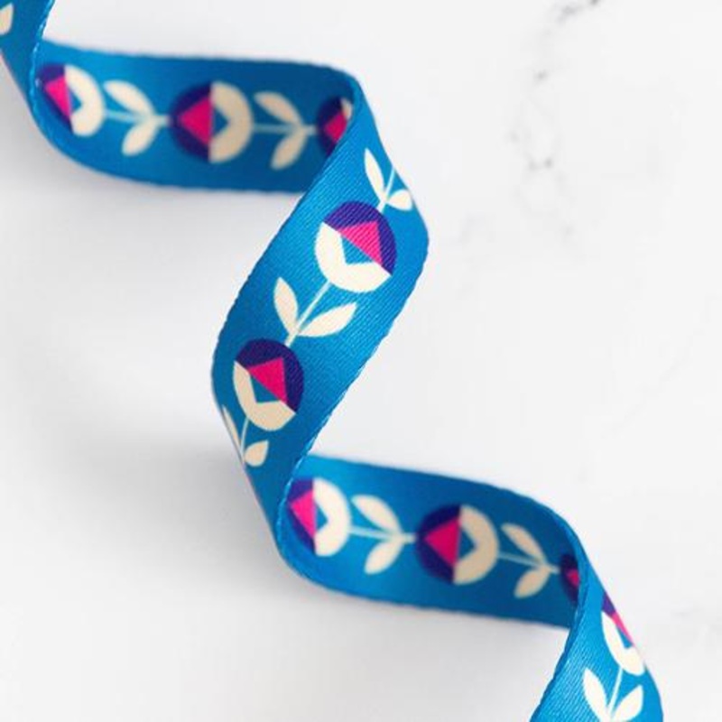 Flower Chain 1 Webbing