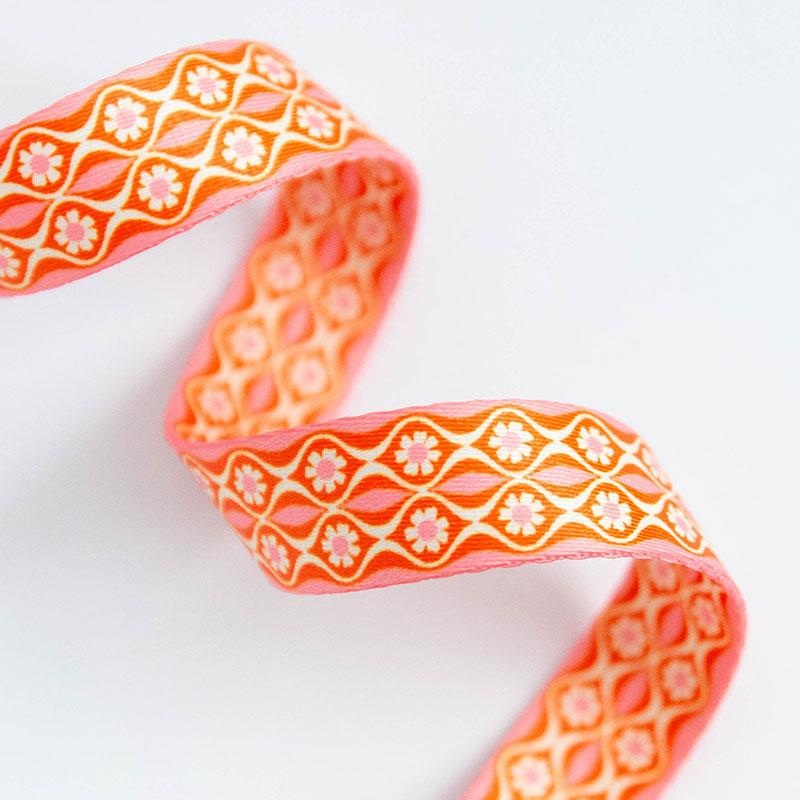 1 Endpaper Webbing -Balmy