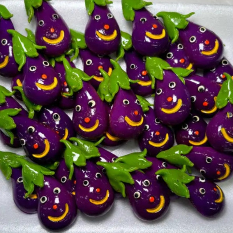 Happy Eggplant Magnet
