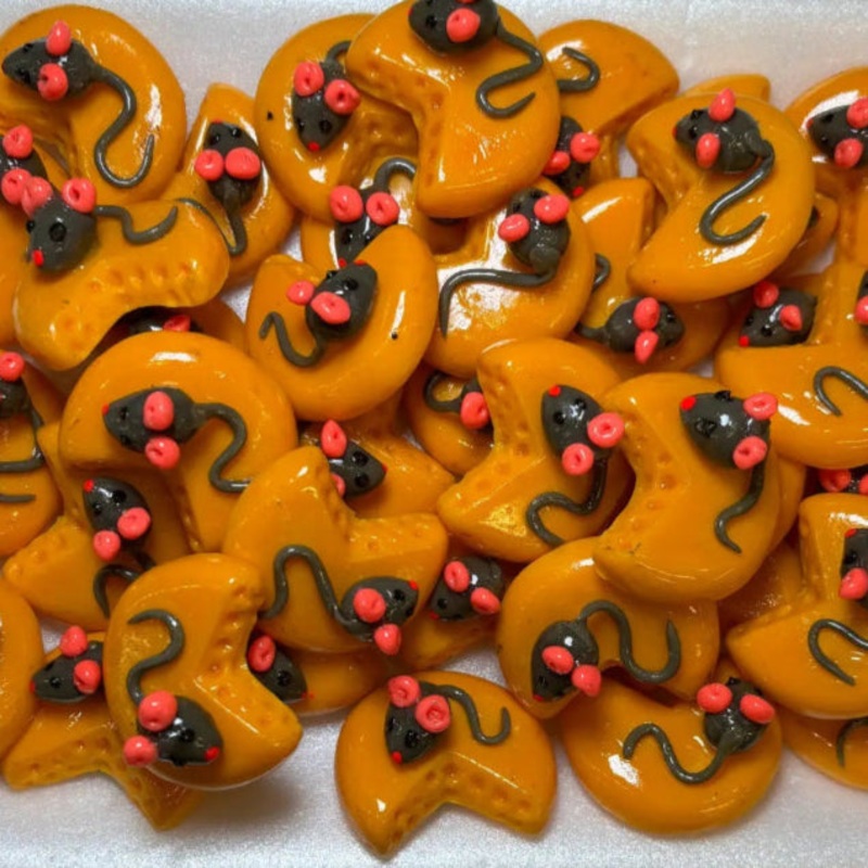 Mouse with Cheese Magnet