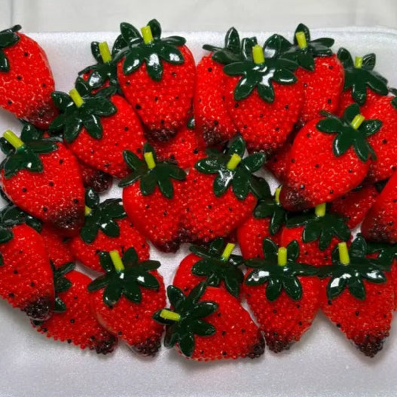 Strawberry Magnet