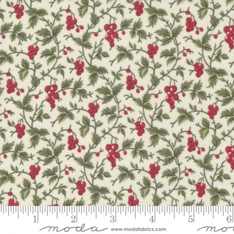 Poinsettia Plaza - Bountiful Berries - Cream