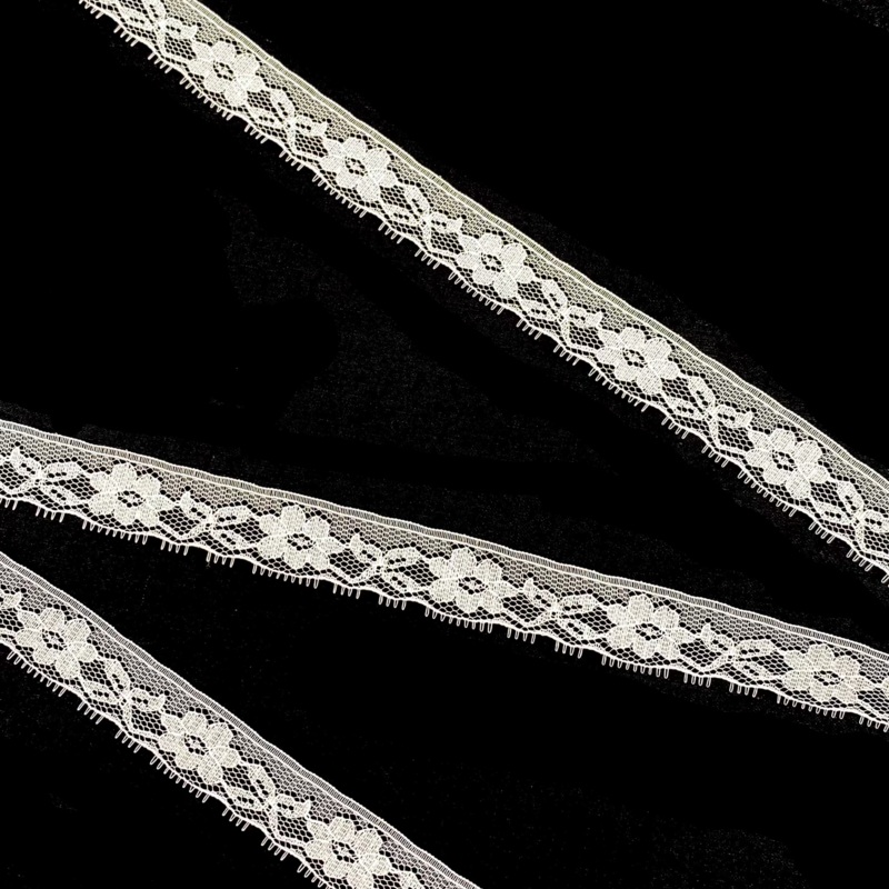 Daisy Bell | 3/4 | Lace