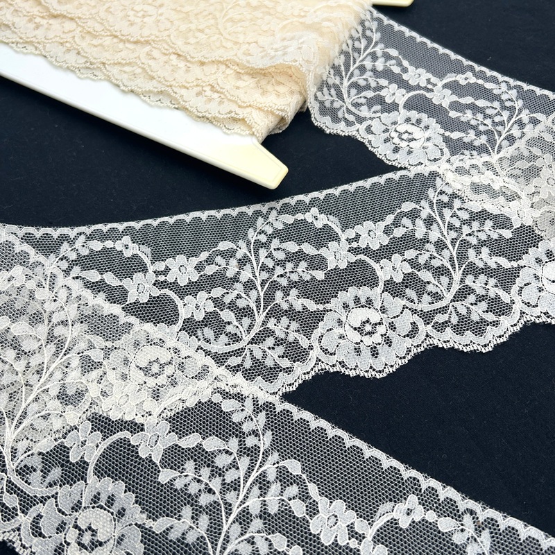 Emma | Lace