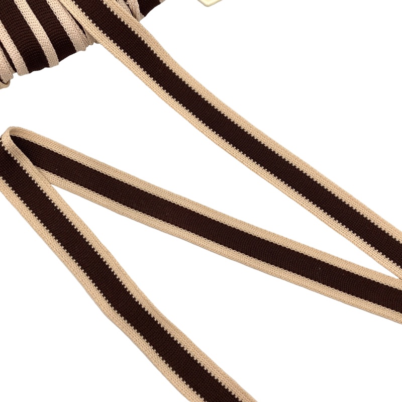 Isaac | 1 | Belting Trim