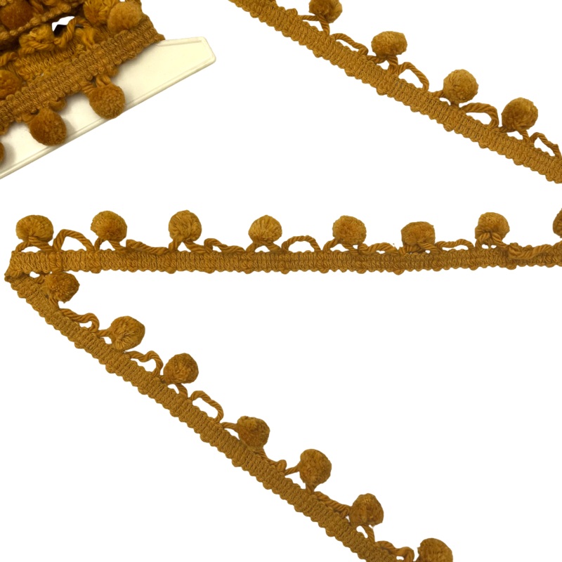 Pumpkin | 1.5 | Pom-Pom Trim