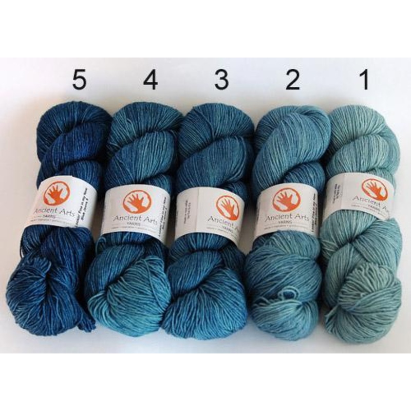 Lookin' Fine in my New Blue Jeans 5 in DK Weight