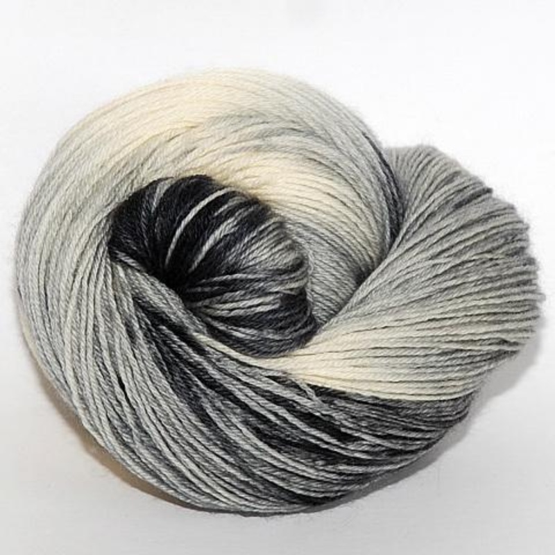 Alaskan Malamute - Passion 8 Fingering - Dyed Stock