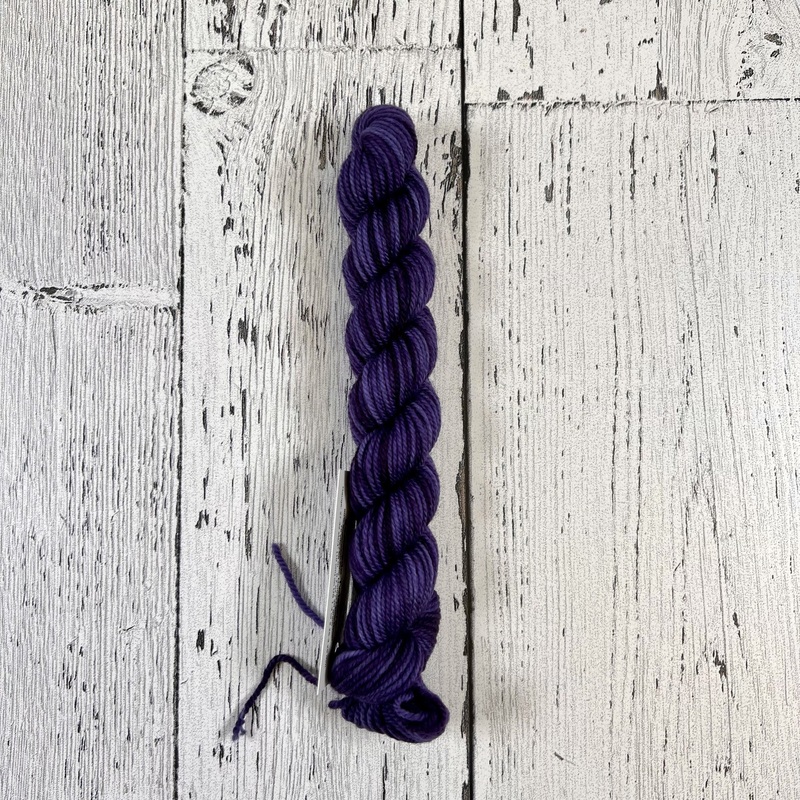 Amethyst - Socknado Mini Twister 20 Gram - Dyed Stock