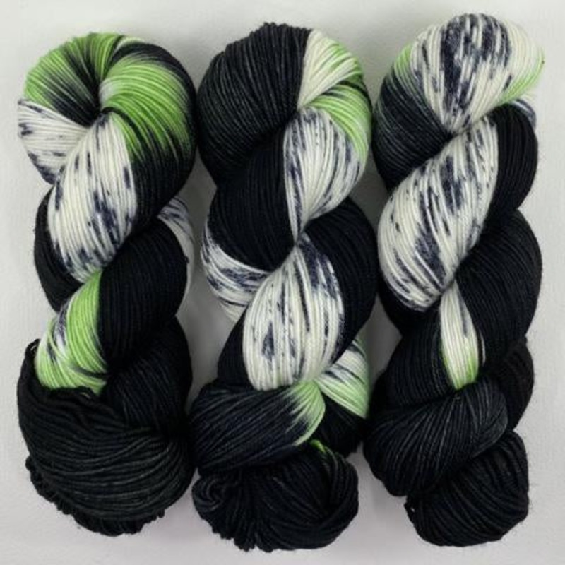 Tuxedo Lily - Socknado Fingering - Dyed Stock