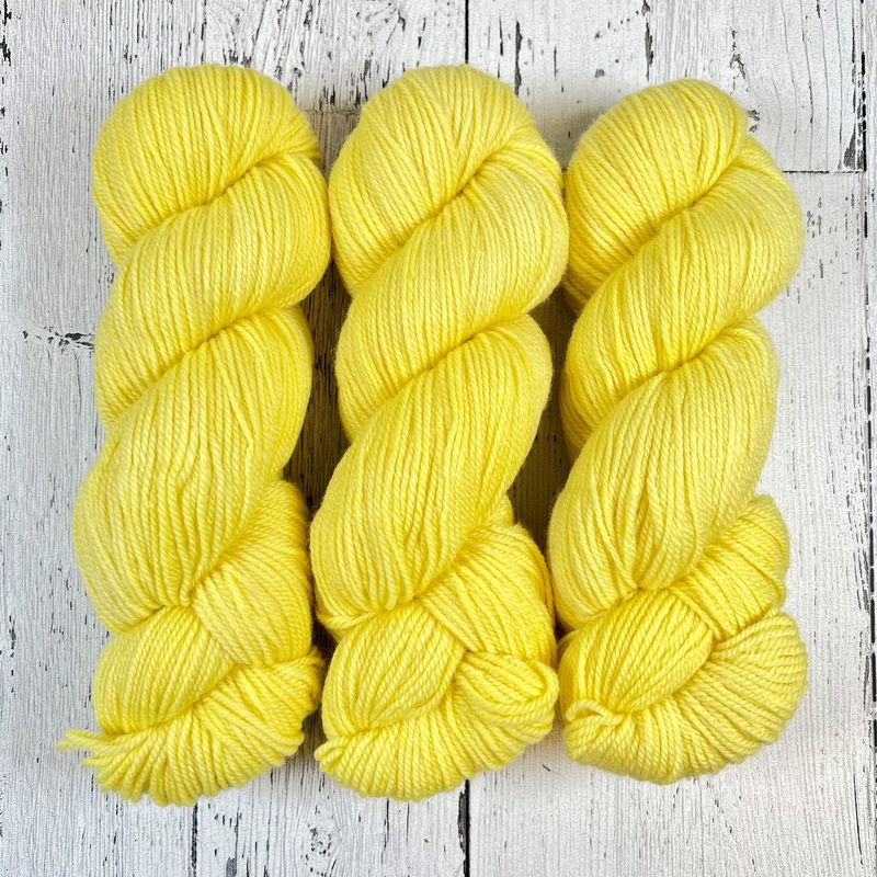 Dear Little Buttercup - Herlig DK - Dyed Stock