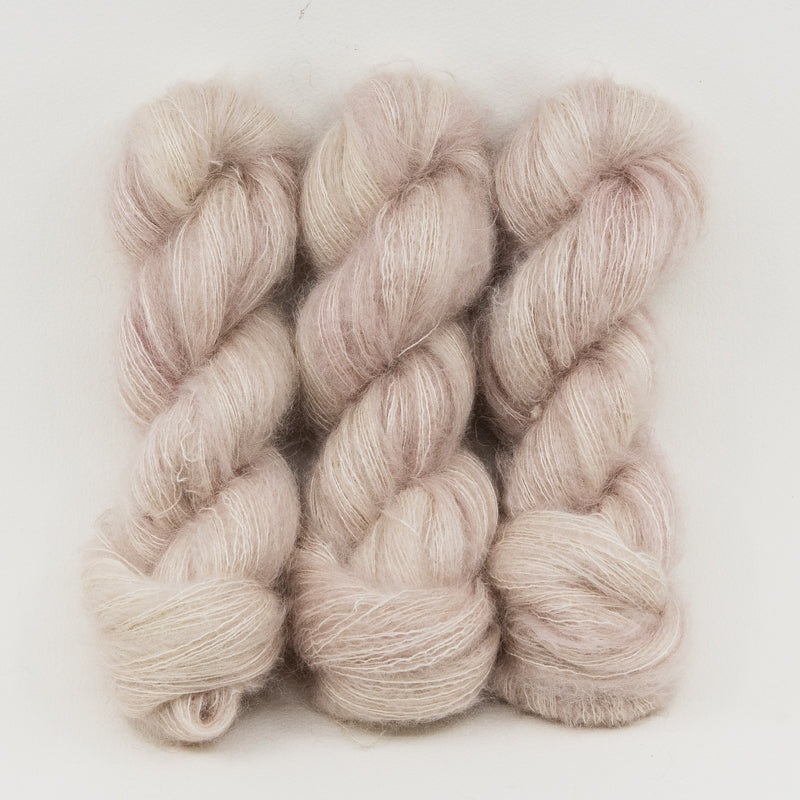 Champagne - Delicacy Lace - Dyed Stock