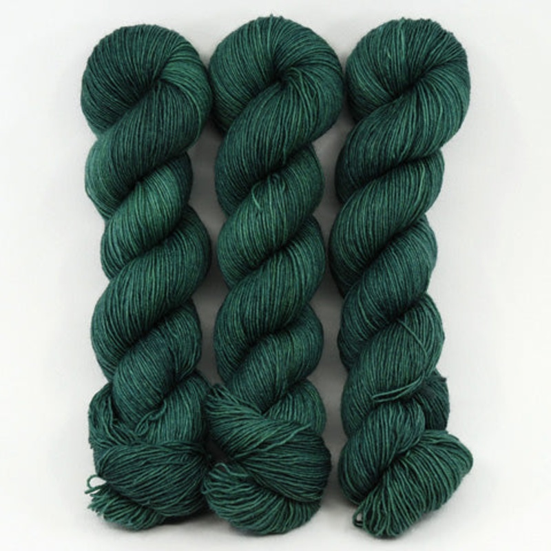 Douglas Fir - Revival Worsted - Dyed Stock