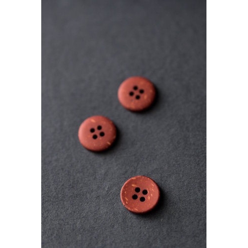 Merchant & Mills Buttons -Brick Speckles 18mm