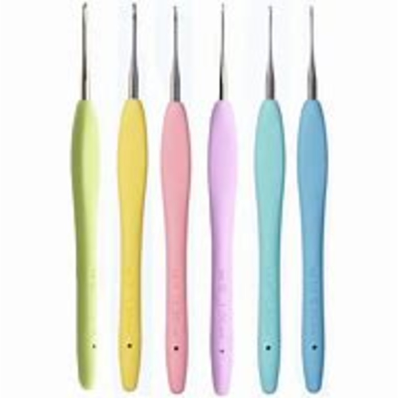 Clover Amour Steel  Crochet Hooks