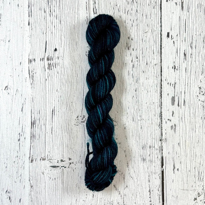 Sunset Cloud Sedum - Socknado Mini Twister 20 Gram - Dyed Stock