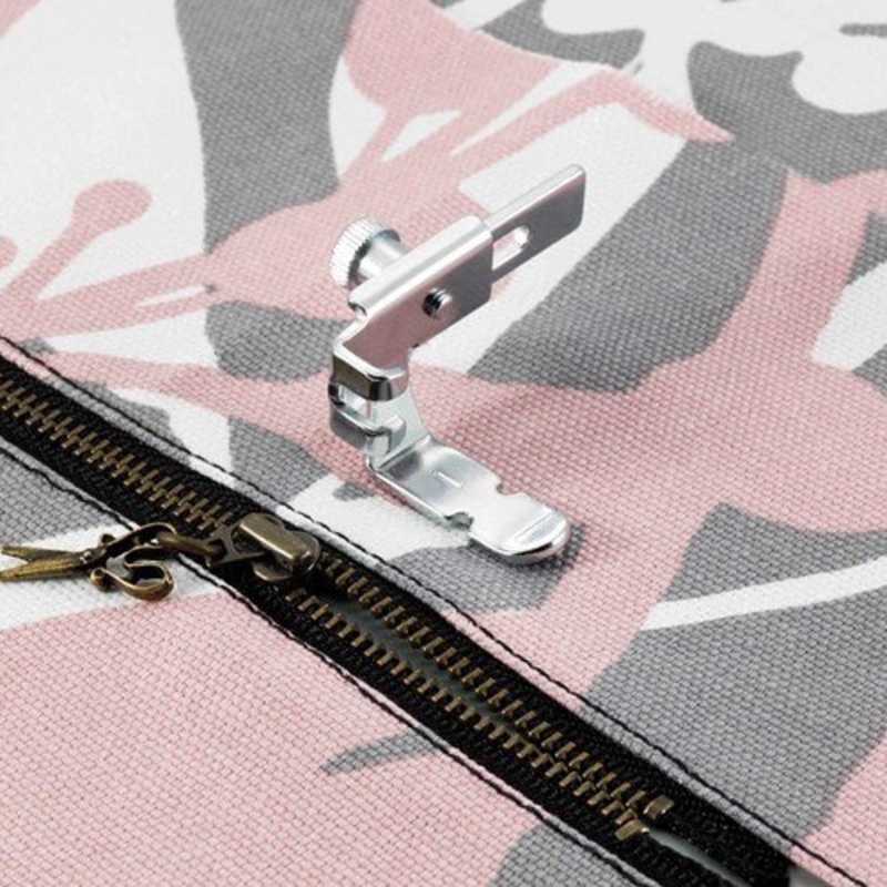 SA161 Adjustable Zipper & Piping Foot