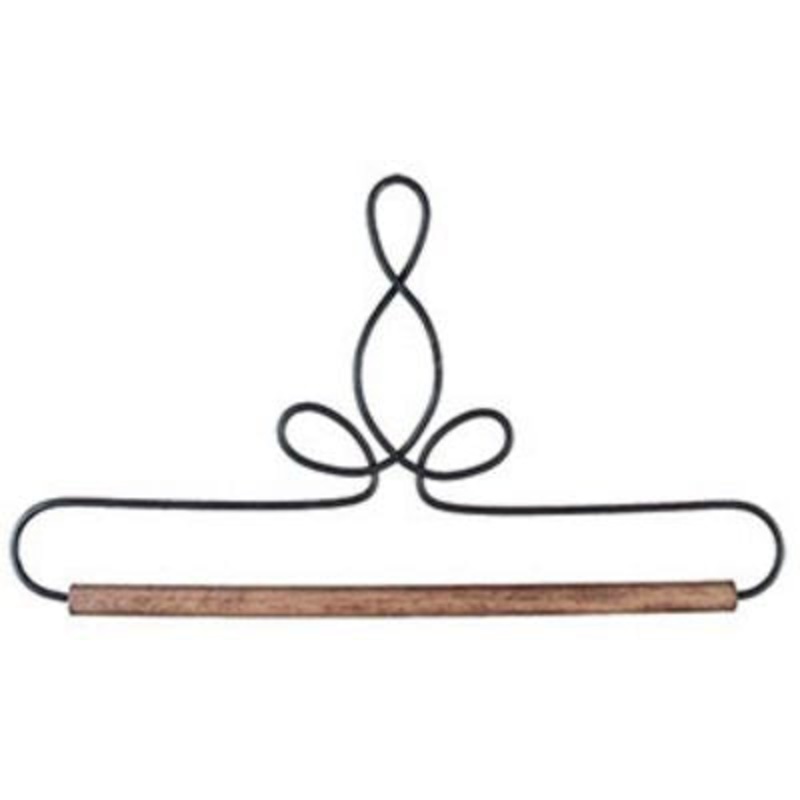 8 Heirloom Fabric-Quilt Hanger