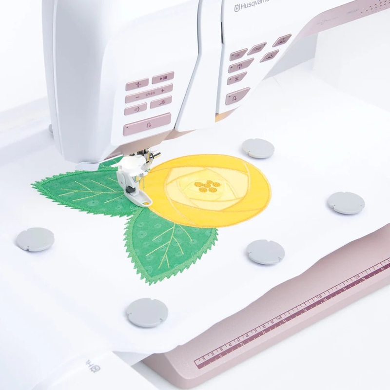 HUSQVARNA VIKING Quilter's Metal Embroidery Hoop 200 mm x 200 mm