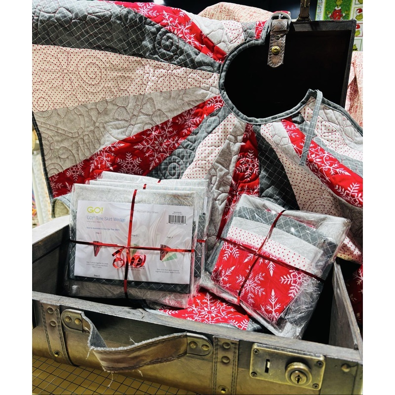 Glistening Snowflakes Tree Skirt - Pre-Cut Kit