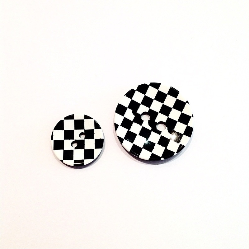 Chequered Black & White Buttons