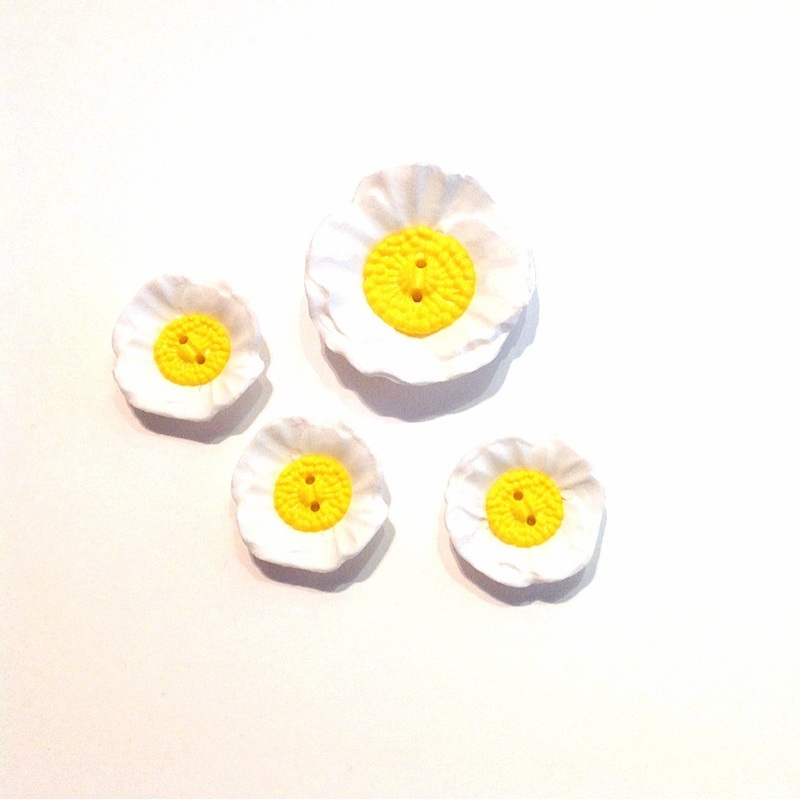 Daisy Button-25 mm & 38 mm