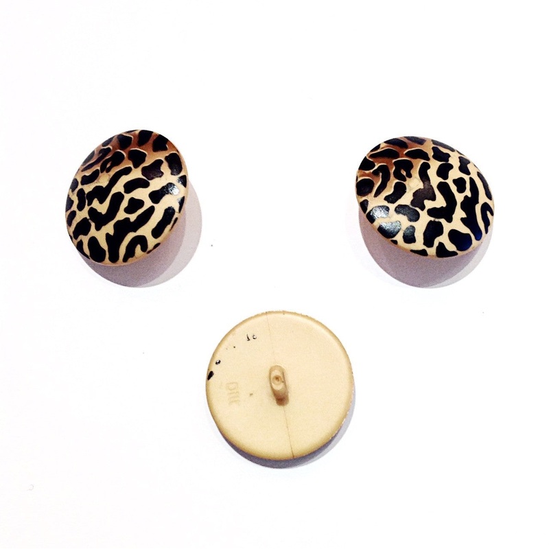 Leopard Print Shanked Button-28 mm