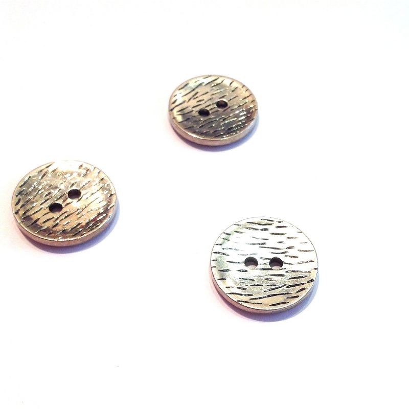 Metal Line Engraved Button-26 mm