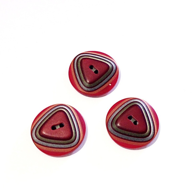 Triangle Designed Button-28 mm