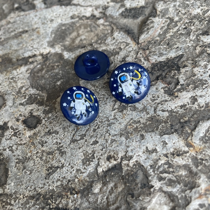 Astronaut Space Button-15mm