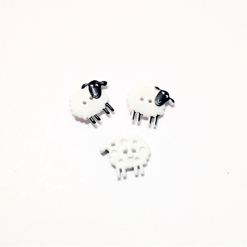 Novelty Sheep Button-23 mm