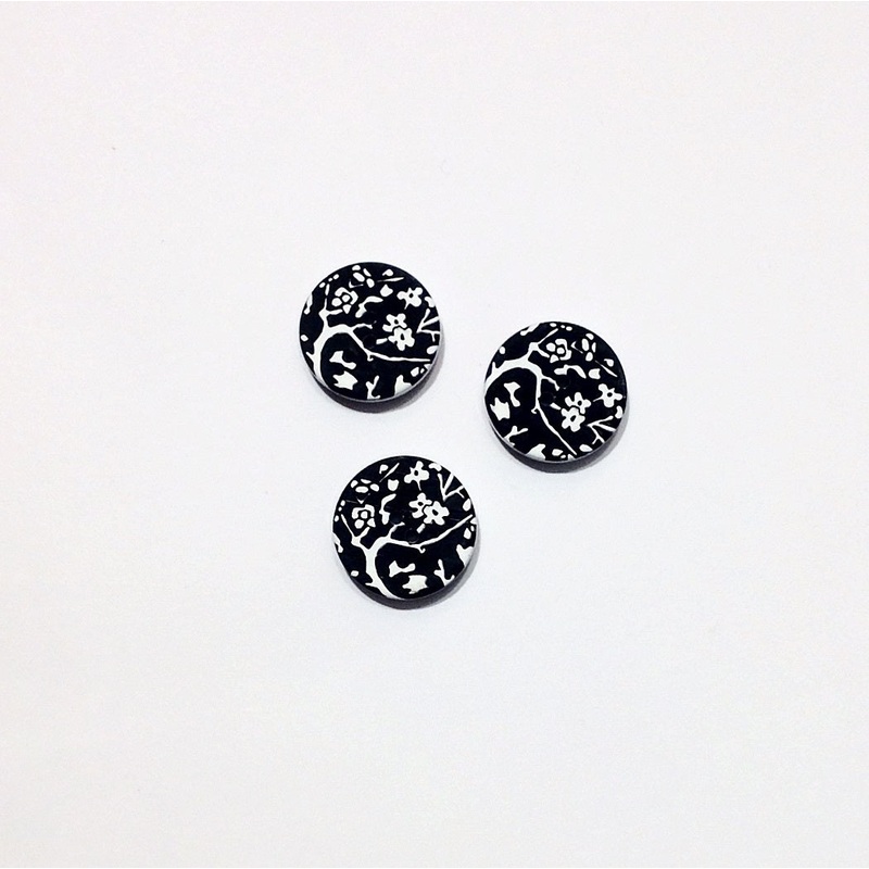Blossom Tree Design button-35 mm & 22 mm