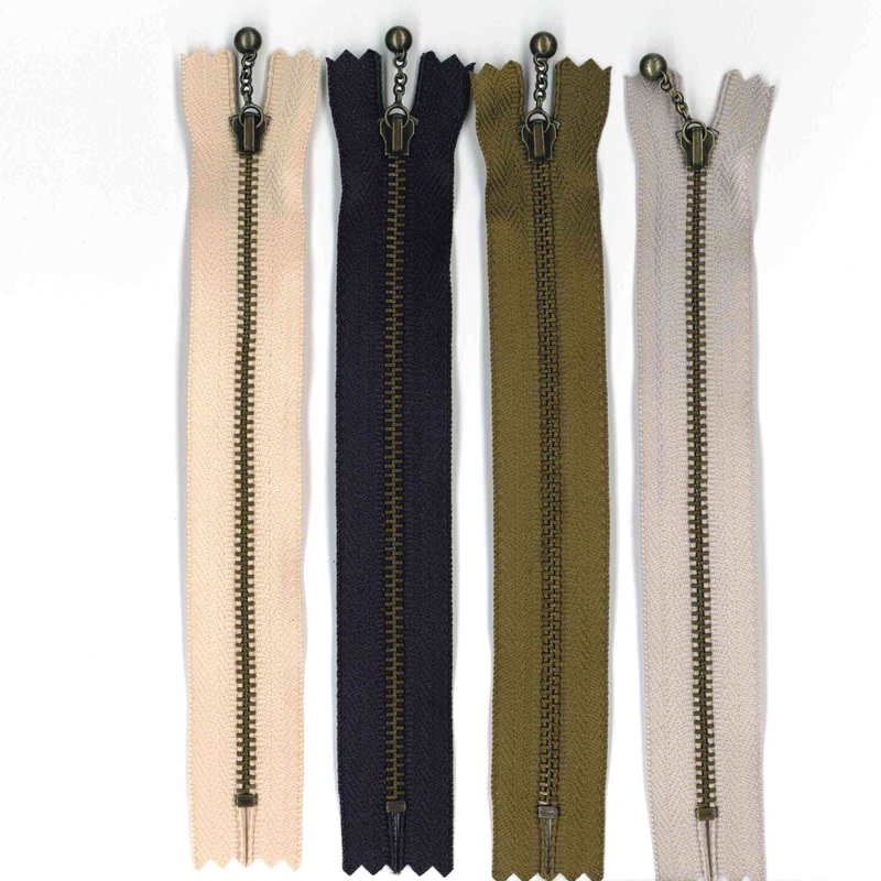 5 1/2 Mixed Zipper Pack