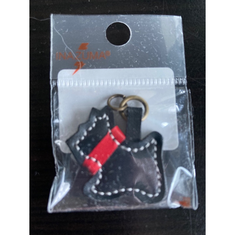 Zip Pull Black Dog