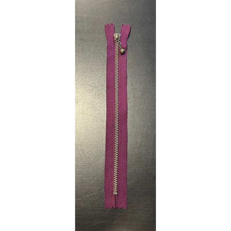 7 1/2 Purple Zipper