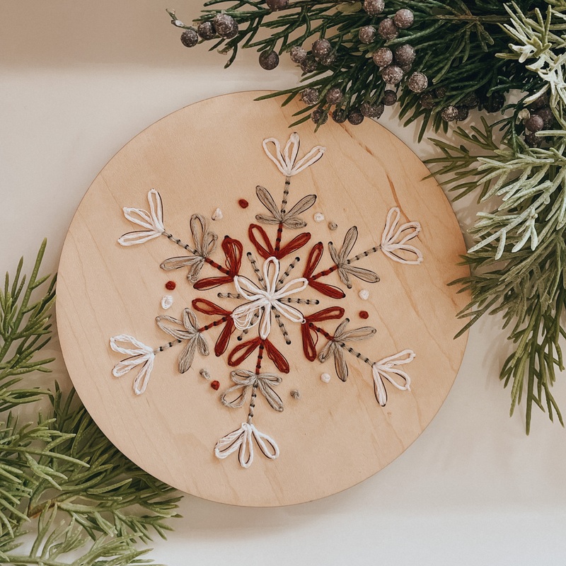 Kit Loopy Snowflake Hand Embroidery DIY