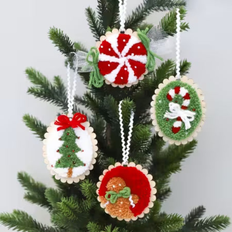 Kit Kimberbell Punch Needle Cozy Christmas Ornaments KPNK1027