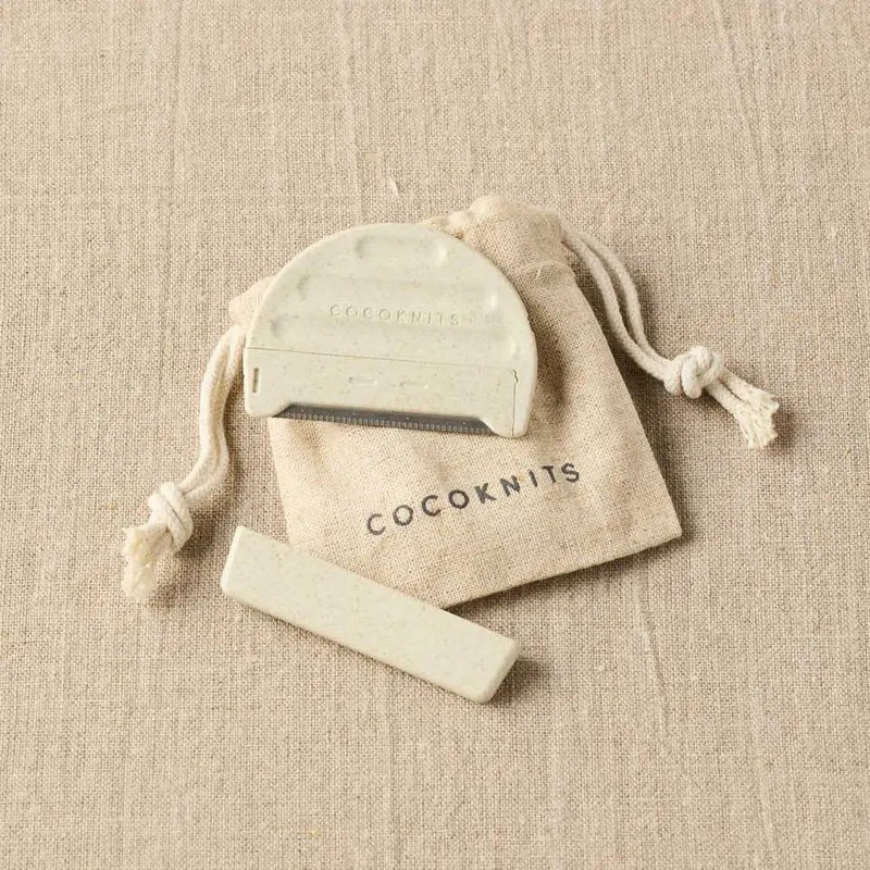 Cocoknits Fuzz Off Comb II