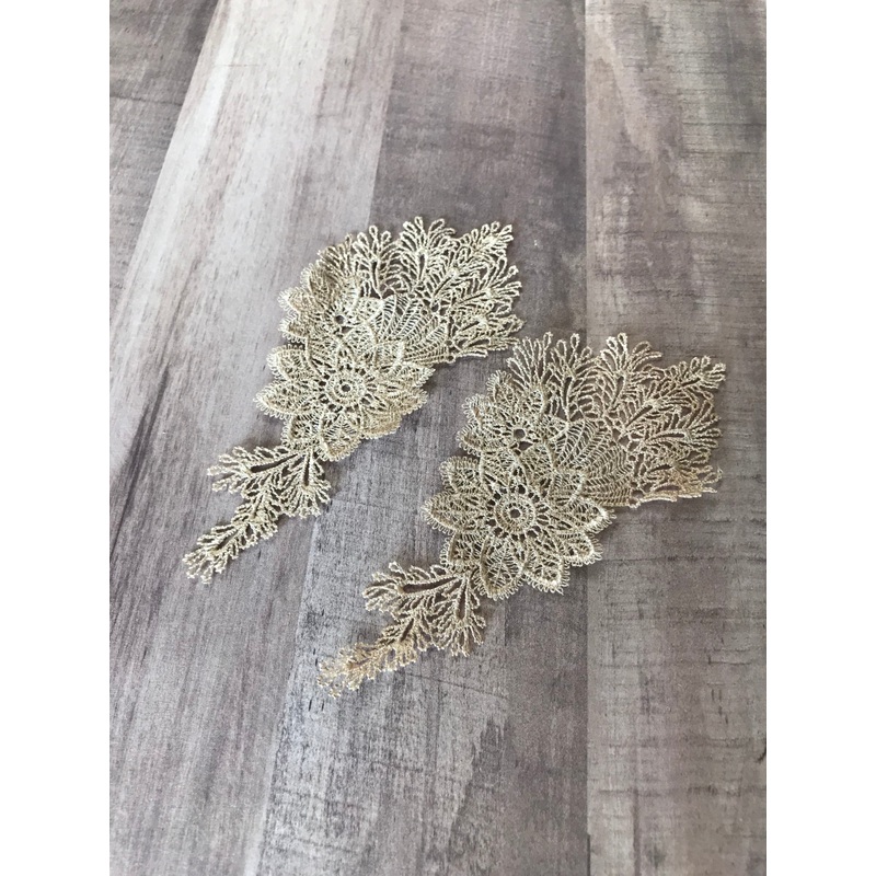 2 PCS Taupe Glimmer Floral Lace Appliques