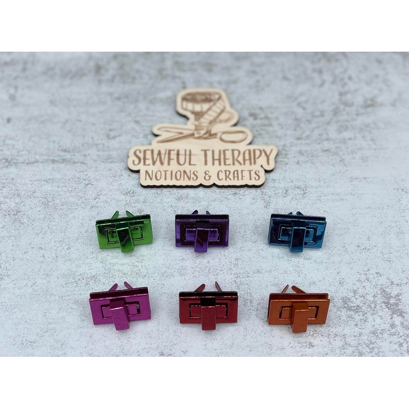 Chroma: 1.25 Rectangular Turnlock