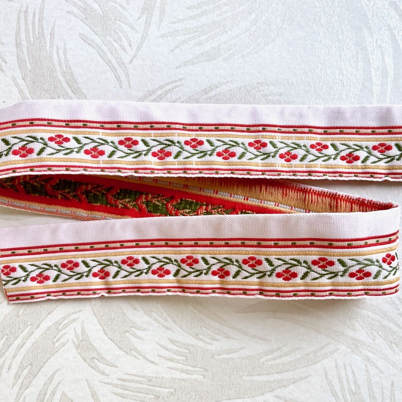 Floral Stripe Jacquard-Red