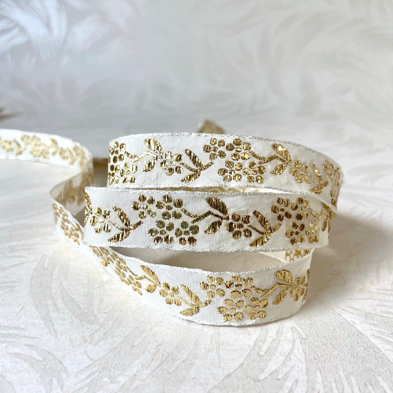 Flower & Vine Metallic Jacquard