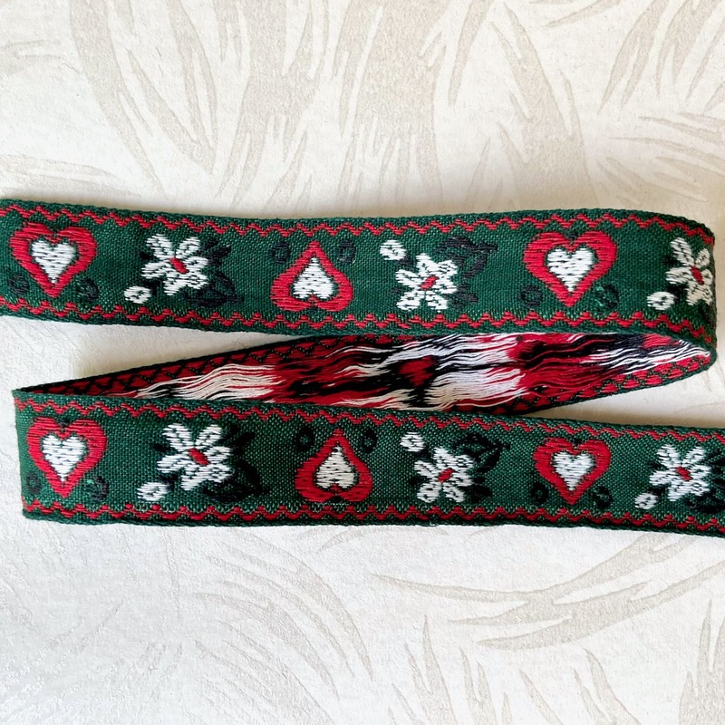 Heart & Flower Jacquard-Red & White on Green-By the Yard & 36 Yard Roll