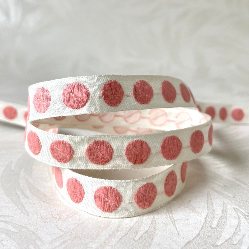Narrow Embroidered Dots Ribbon
