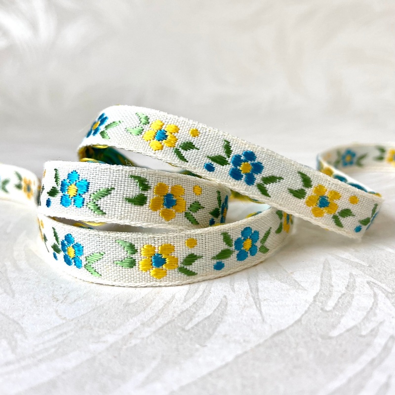 Narrow Flower Jacquard-Blue & Yellow on Cream