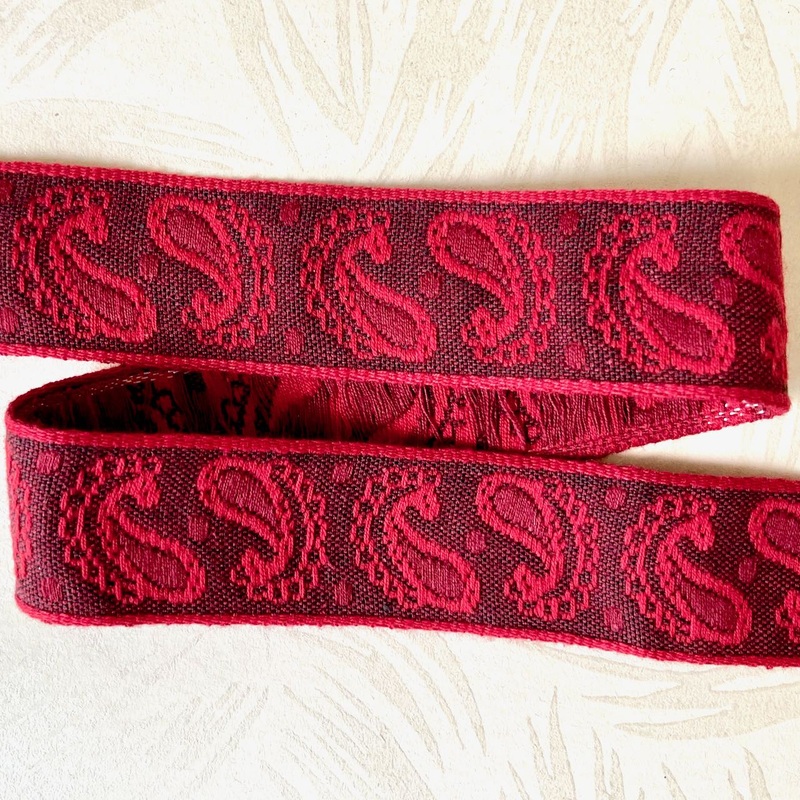 Paisley Tapestry Jacquard-Red/Burgundy/Black