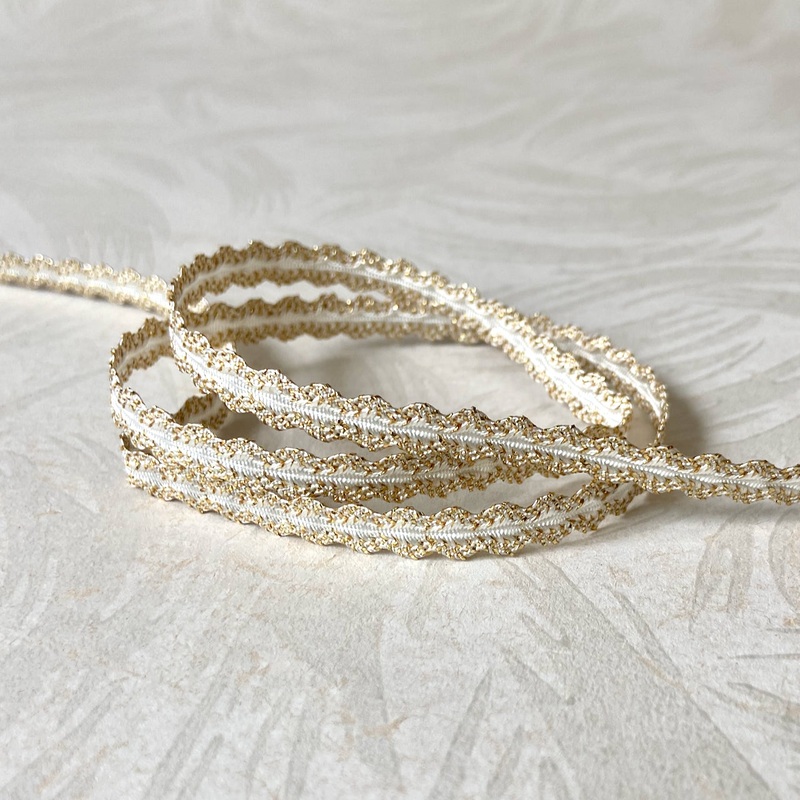 Scalloped Metallic Braid-Gold & White